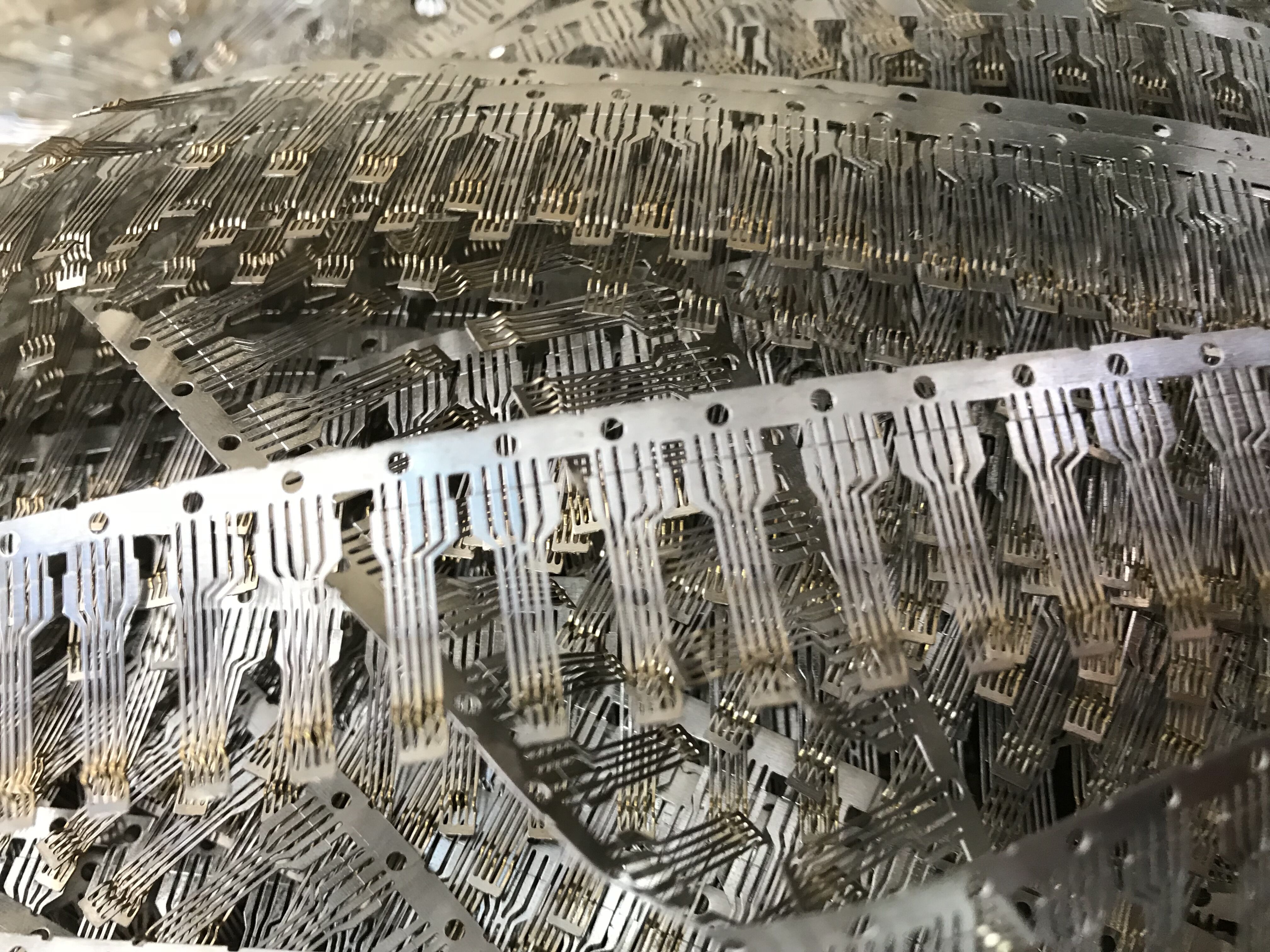 ����ͭ�������ն����߽��ϻ�ӭ����������ѯ